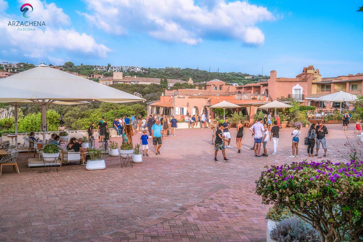 Porto Cervo, Arzachena (foto Marcello Chiodino) Senza turisti russi a rischio centinaia di posti di lavoro: il caso di Arzachena Porto Cervo, Arzachena (foto Marcello Chiodino) Senza turisti russi a rischio centinaia di posti di lavoro: il caso di Arzachena